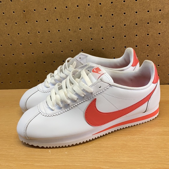 Nike Cortez Classic Leather Women’s Sz 9.5 Shoes - Picture 8 of 12